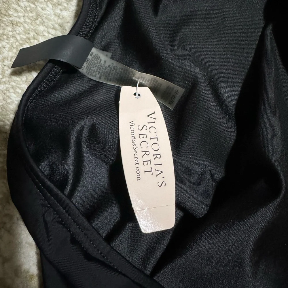 NWT Victoria’s Secret Black Ruched Swim Skirt Skort Bikini Bottom XS